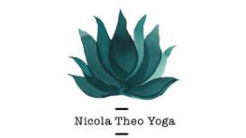 Nicola Theo Yoga